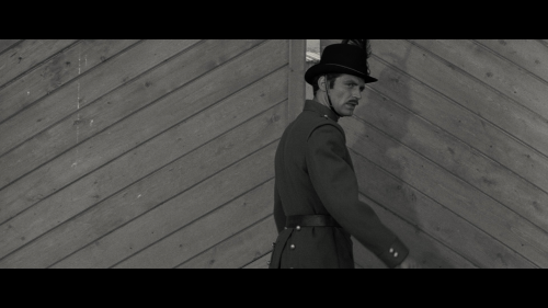 eIqO5.png