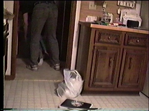 Qy91b9.jpg